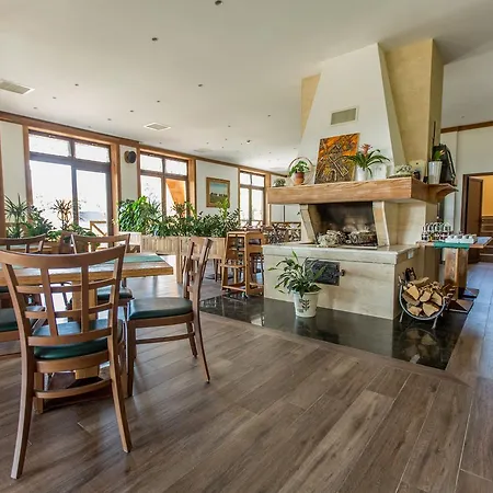 Etno Naselje Vrdnicka Kula Frühstückspension 4*