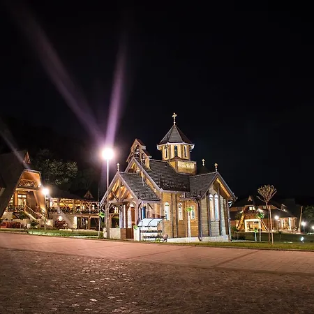 Etno Naselje Vrdnicka Kula Frühstückspension 4*