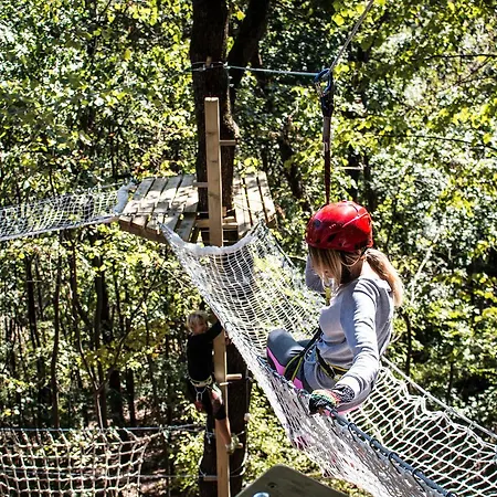 Etno Naselje Vrdnicka Kula 4* Vrdnik