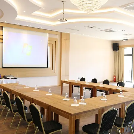 Etno Naselje Vrdnicka Kula Frühstückspension