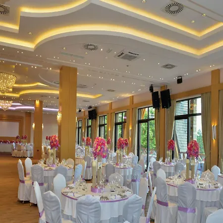 Etno Naselje Vrdnicka Kula Frühstückspension Vrdnik